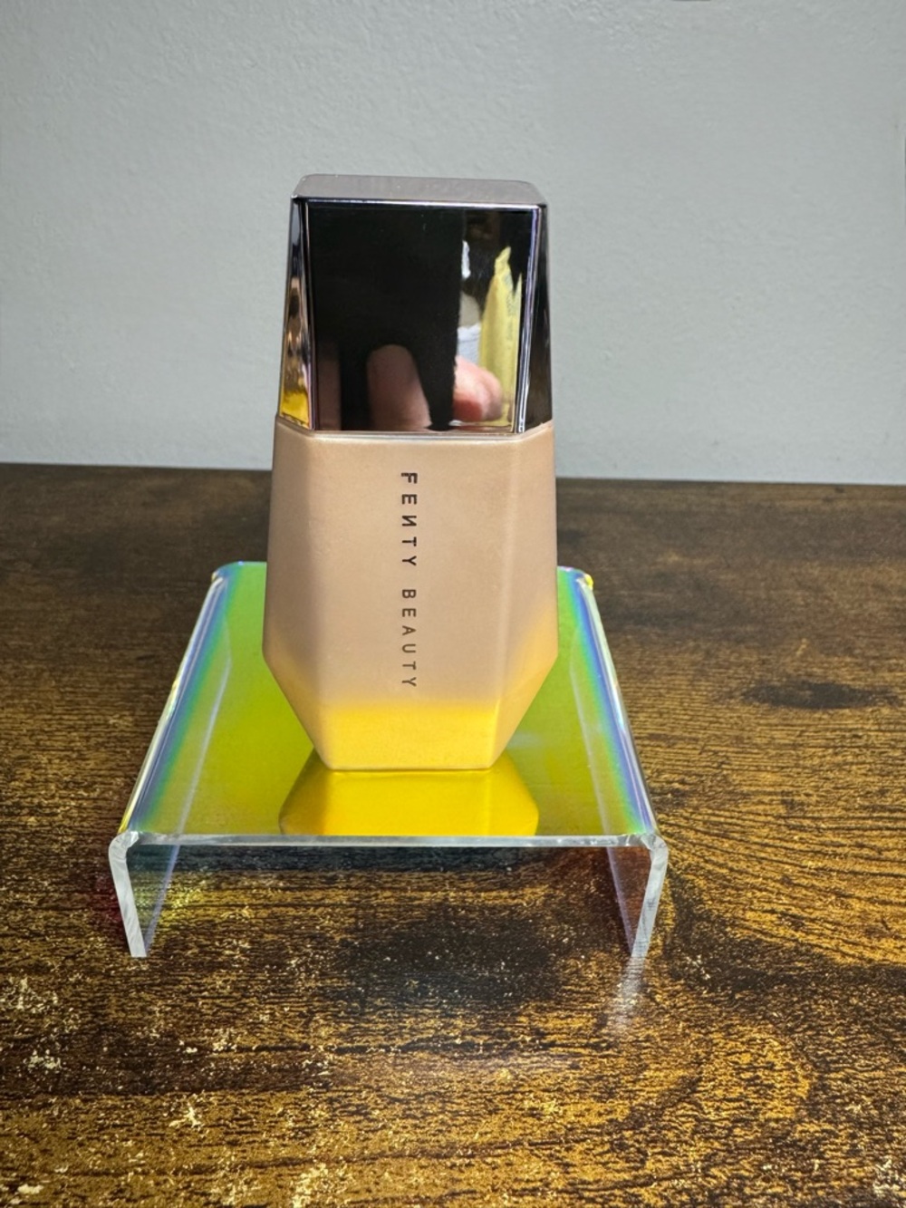 Fenty Beauty Eaze Drop'Lit All-Over Glow Enhancer Taffy Topaz 02